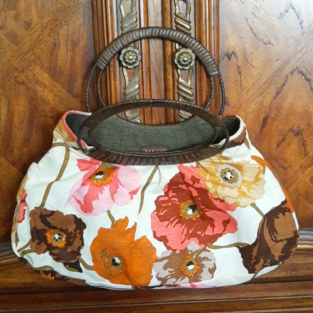 Barney's Linen Canvas Print Solid Handle Purse